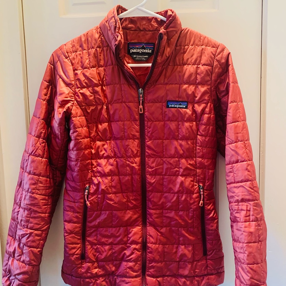 Women’s Patagonia Nano Puff Jacket XS- coral color